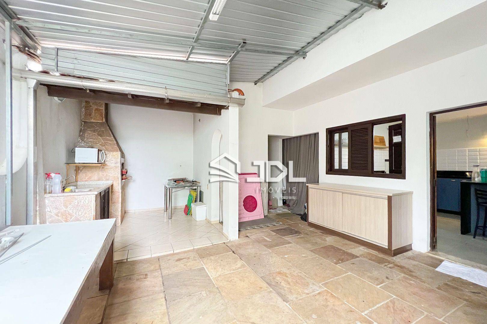 Casa à venda com 4 quartos, 233m² - Foto 17