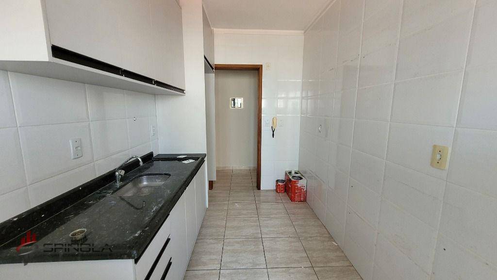 Apartamento à venda com 2 quartos, 69m² - Foto 17