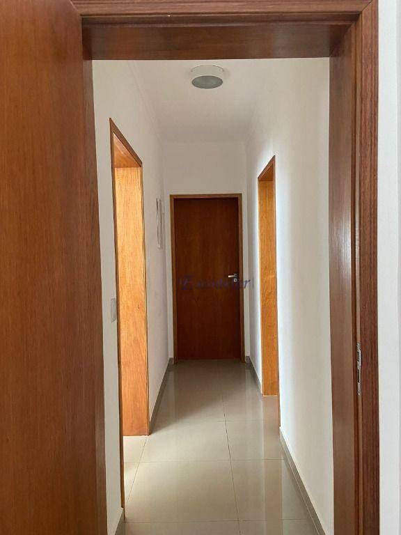 Casa de Condomínio para alugar com 3 quartos, 237m² - Foto 14