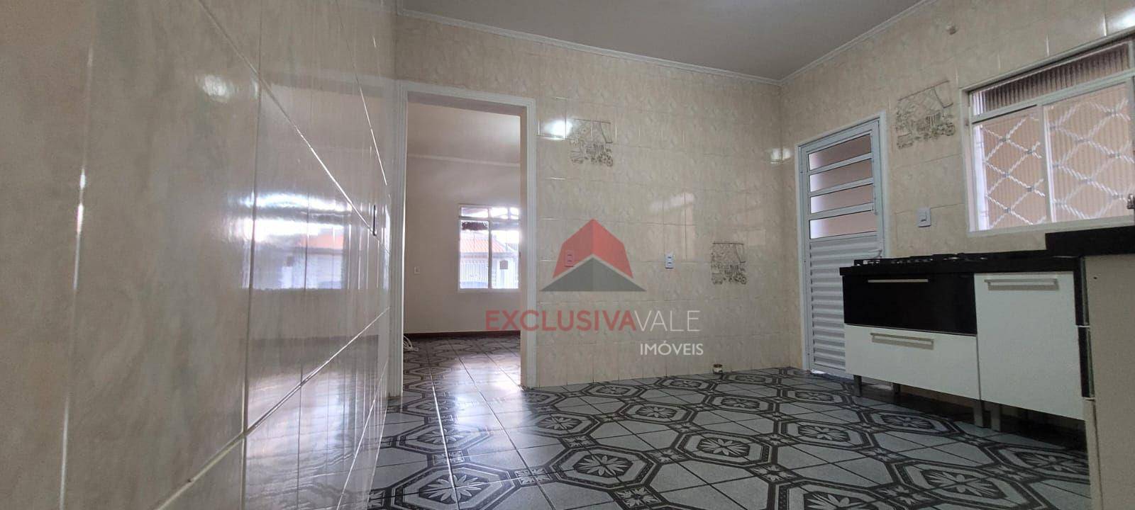 Casa à venda com 4 quartos, 180m² - Foto 17
