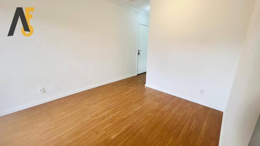 Apartamento à venda com 3 quartos, 62m² - Foto 8