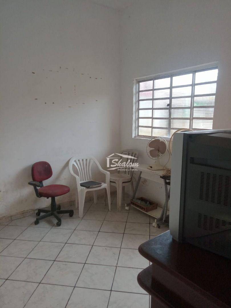 Casa à venda com 2 quartos, 70m² - Foto 5