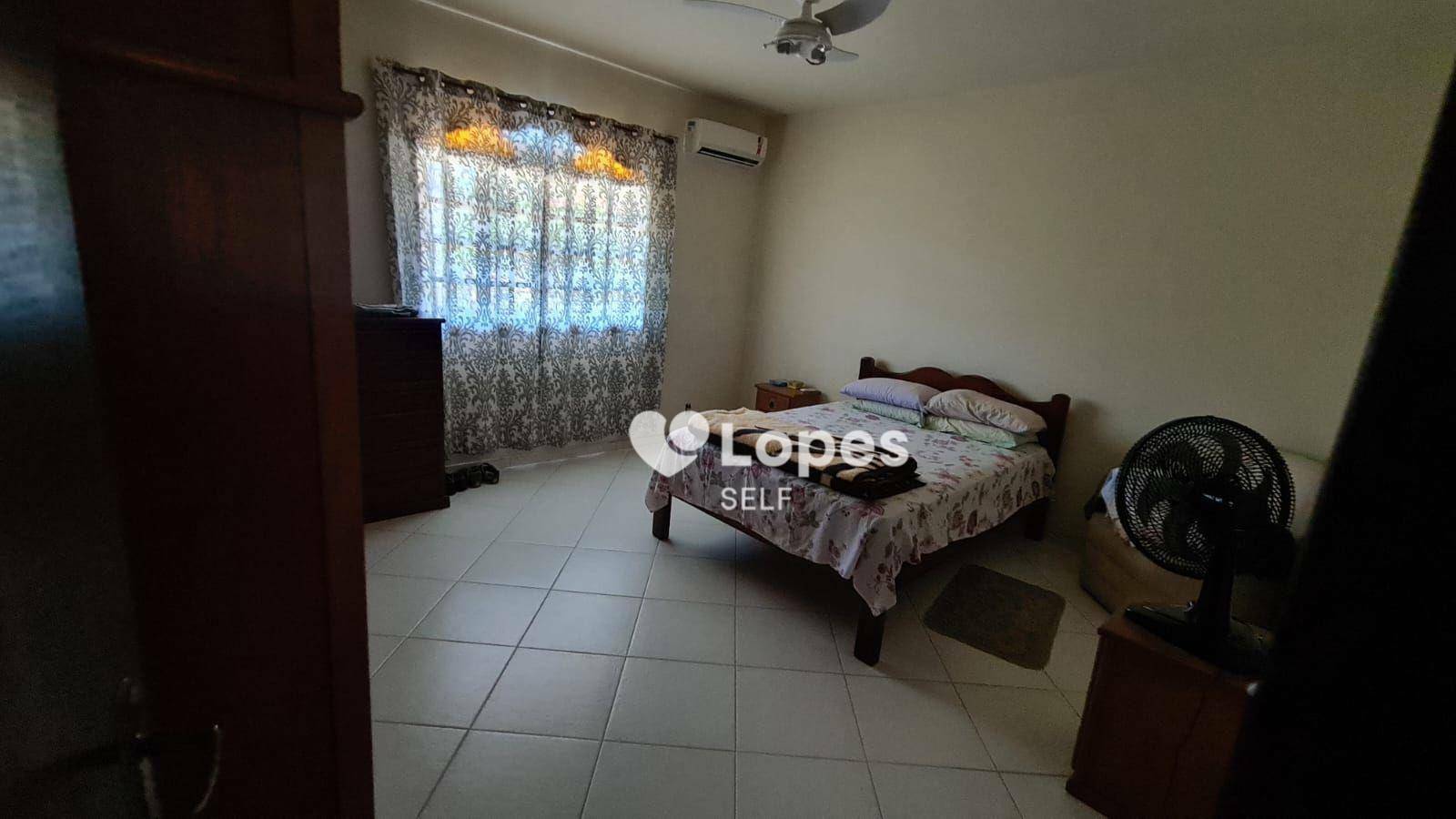 Casa à venda com 4 quartos, 250m² - Foto 6