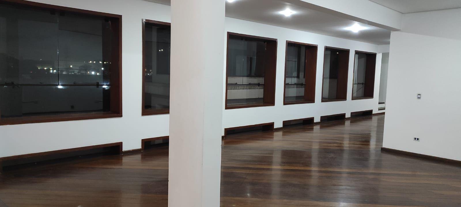 Casa para alugar com 5 quartos, 1360m² - Foto 24