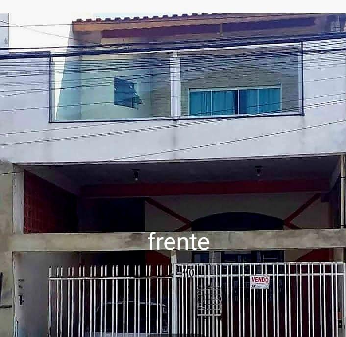 Casa à venda com 4 quartos, 170m² - Foto 1