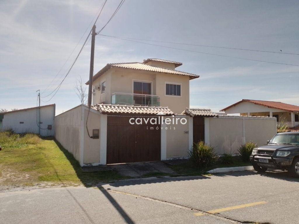 Casa à venda com 4 quartos, 200m² - Foto 1