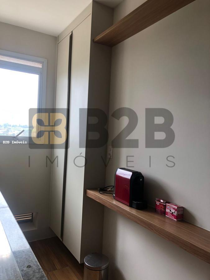 Apartamento à venda com 2 quartos, 65m² - Foto 20