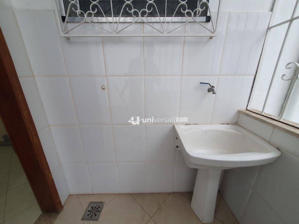 Casa de Condomínio para alugar com 4 quartos, 170m² - Foto 18