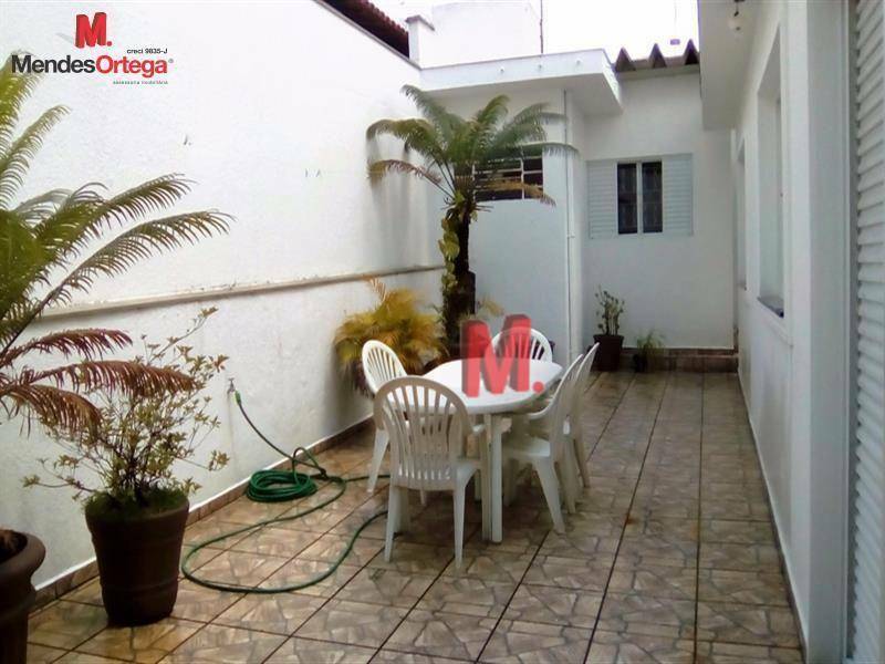 Casa à venda com 3 quartos, 180m² - Foto 2
