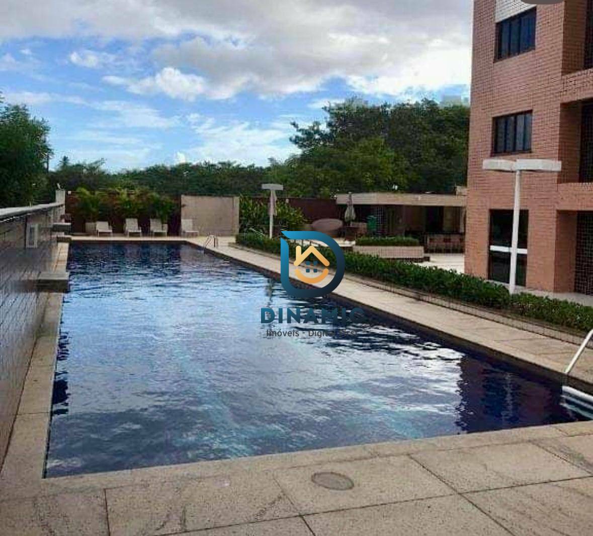 Apartamento à venda com 4 quartos, 230m² - Foto 3