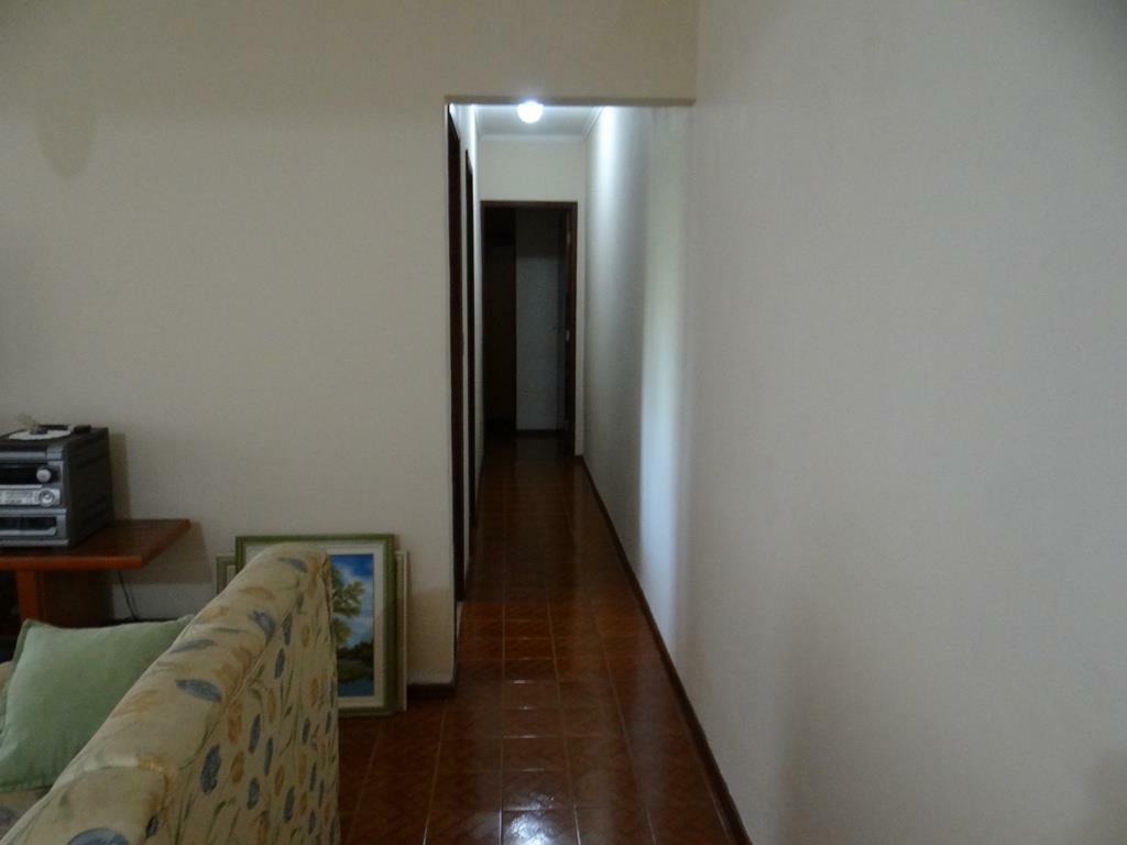 Casa à venda com 2 quartos, 110m² - Foto 9