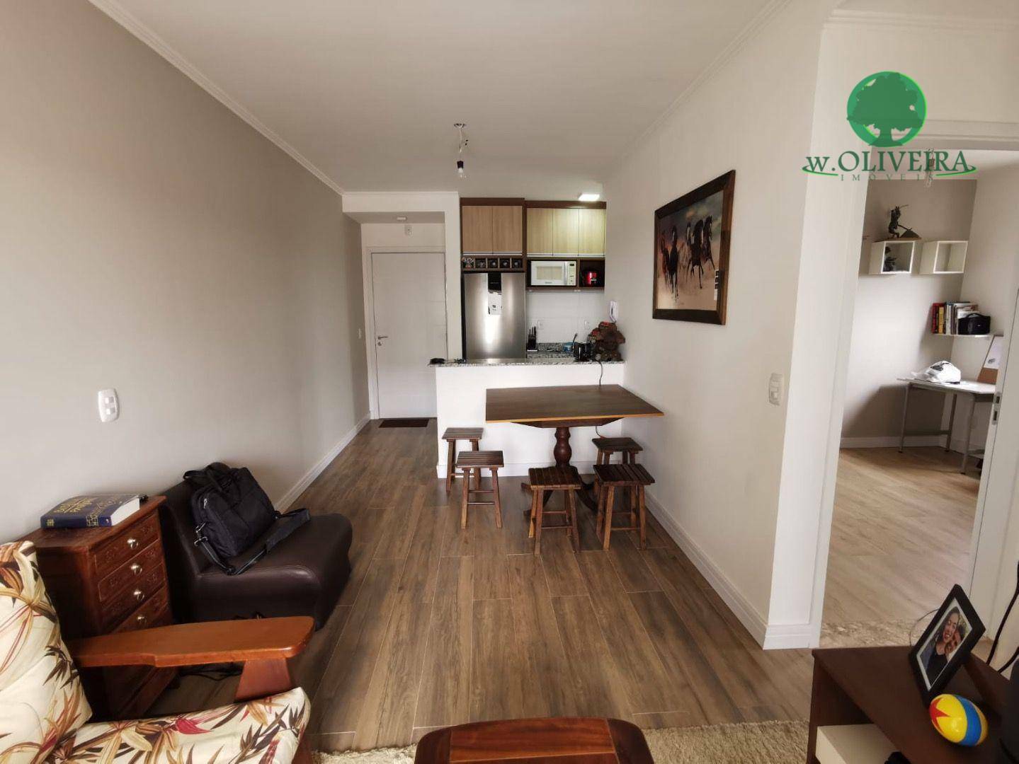 Apartamento à venda com 2 quartos, 70m² - Foto 4