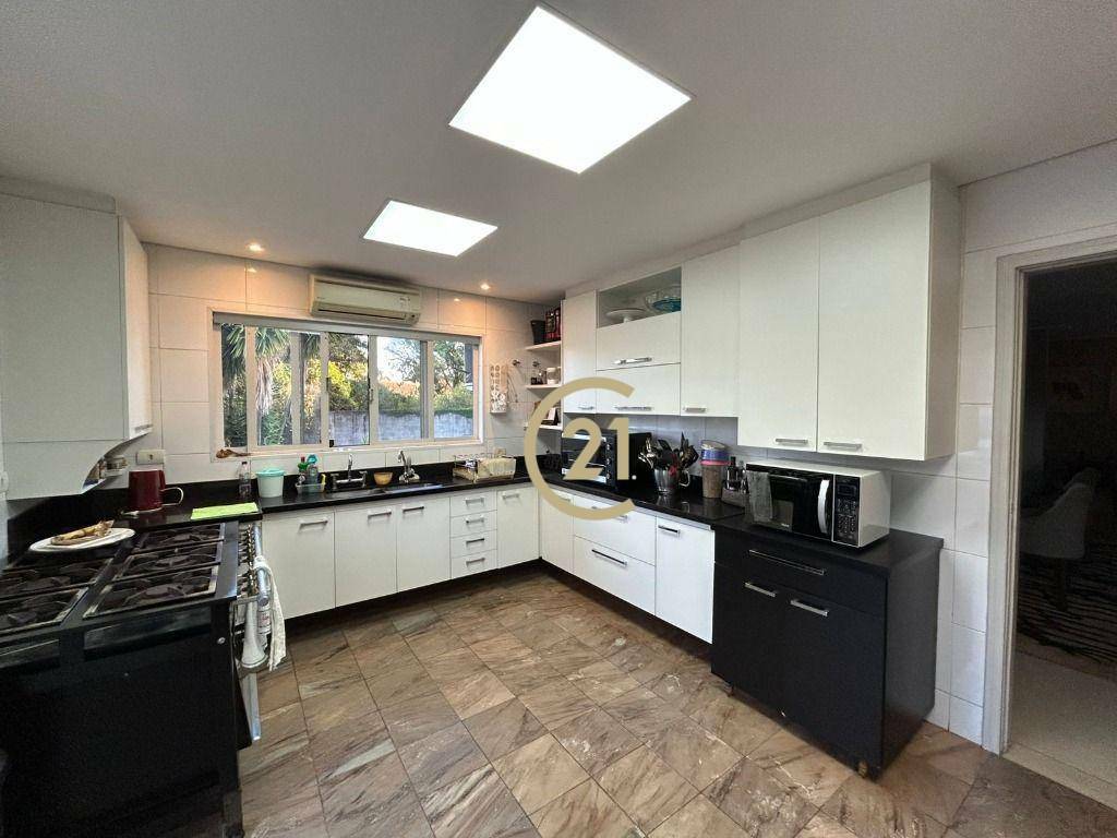 Chácara à venda com 7 quartos, 1500m² - Foto 11