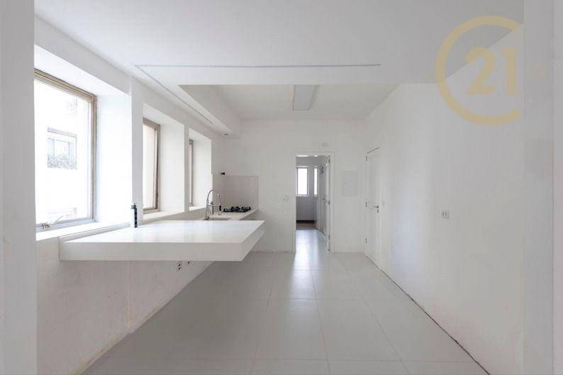 Apartamento à venda com 3 quartos, 181m² - Foto 11