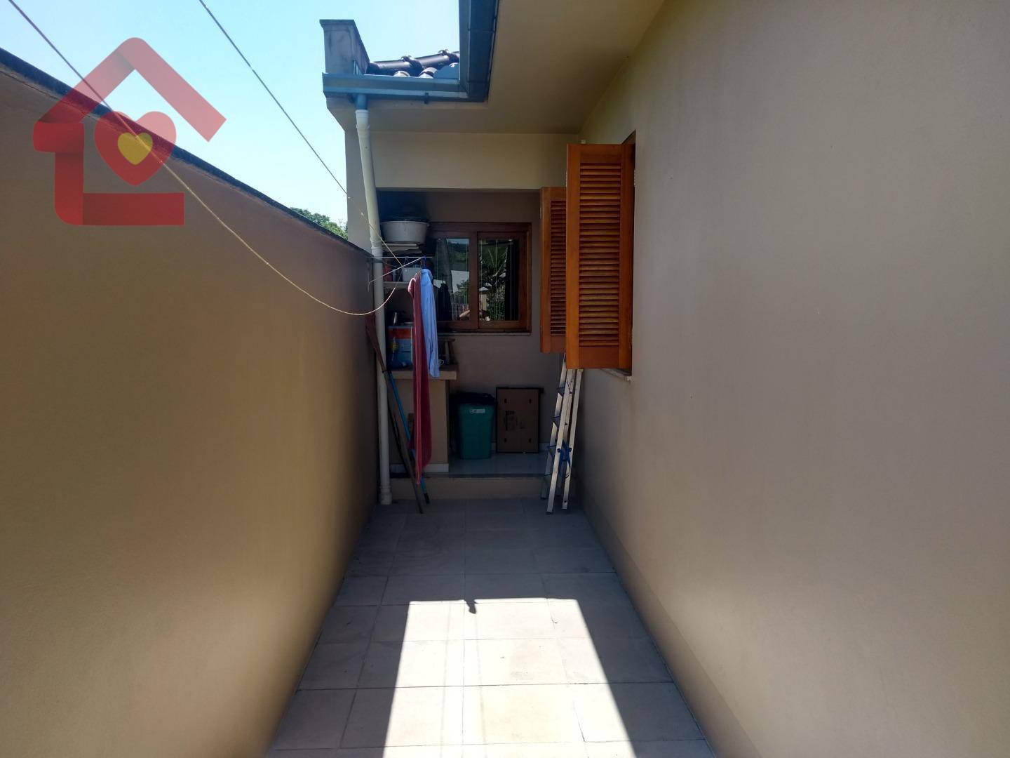 Casa à venda com 3 quartos, 145m² - Foto 16