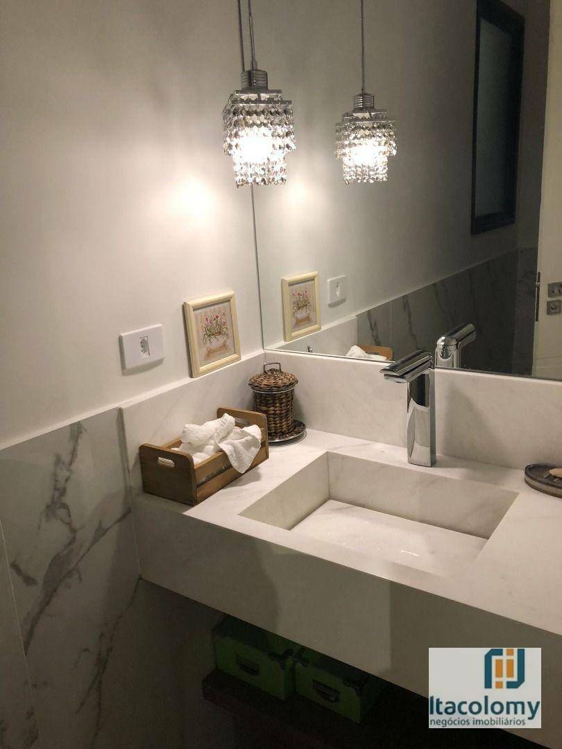 Casa de Condomínio para alugar com 4 quartos, 480m² - Foto 29