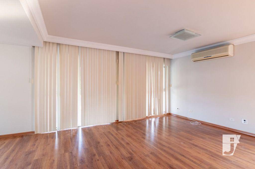 Casa para alugar com 4 quartos, 450m² - Foto 9