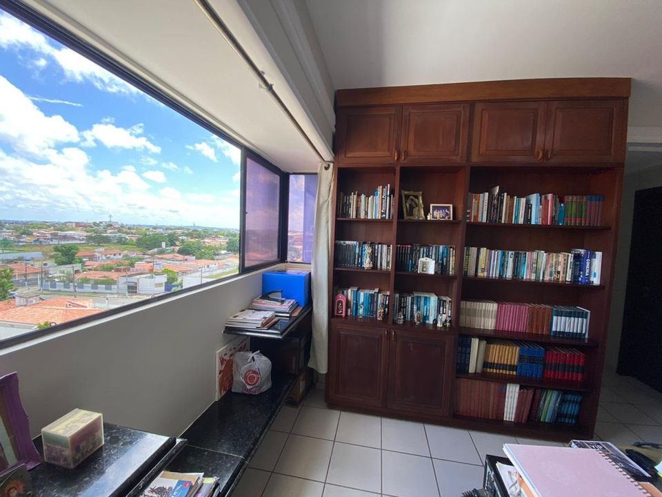 Apartamento à venda com 3 quartos, 189m² - Foto 15