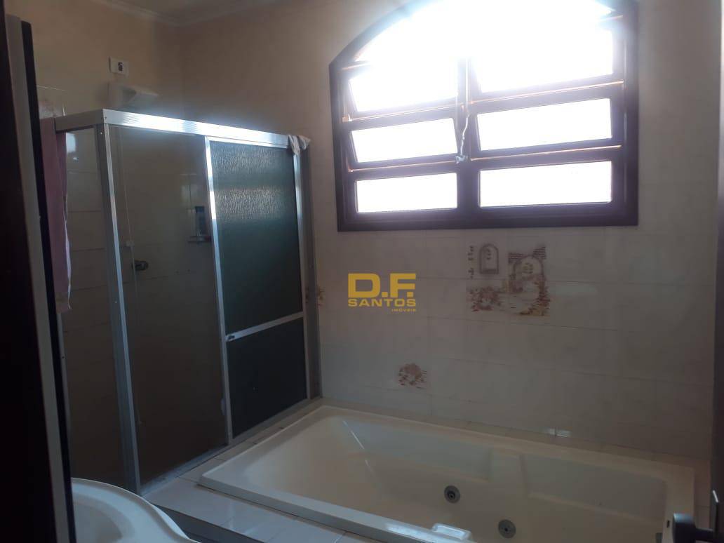 Casa à venda com 4 quartos, 200m² - Foto 17