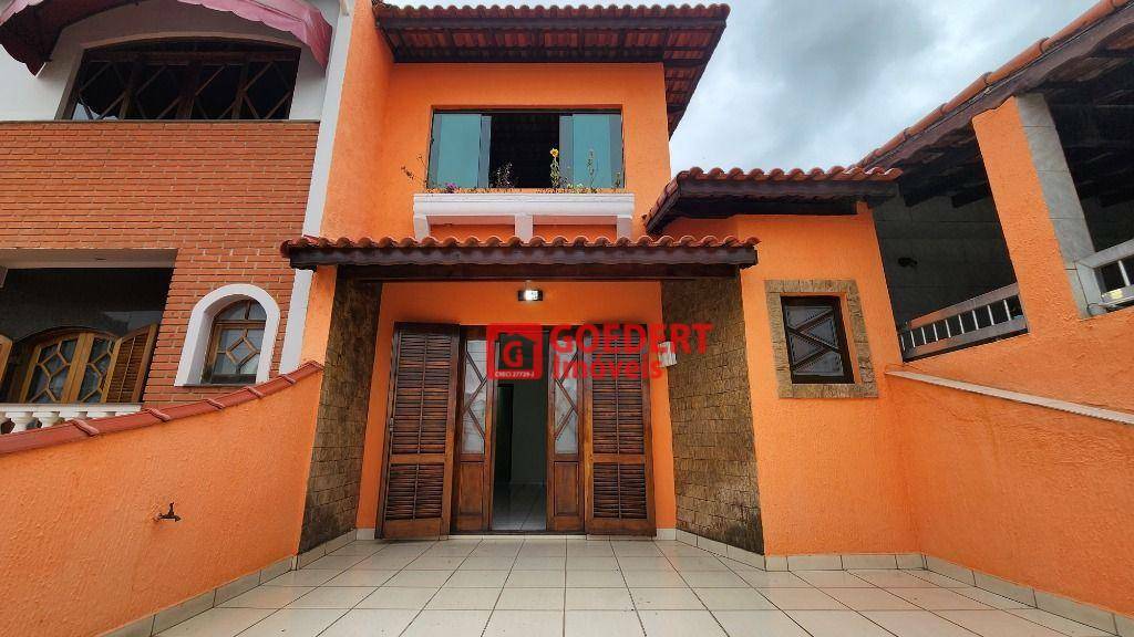 Sobrado à venda com 3 quartos, 220m² - Foto 4