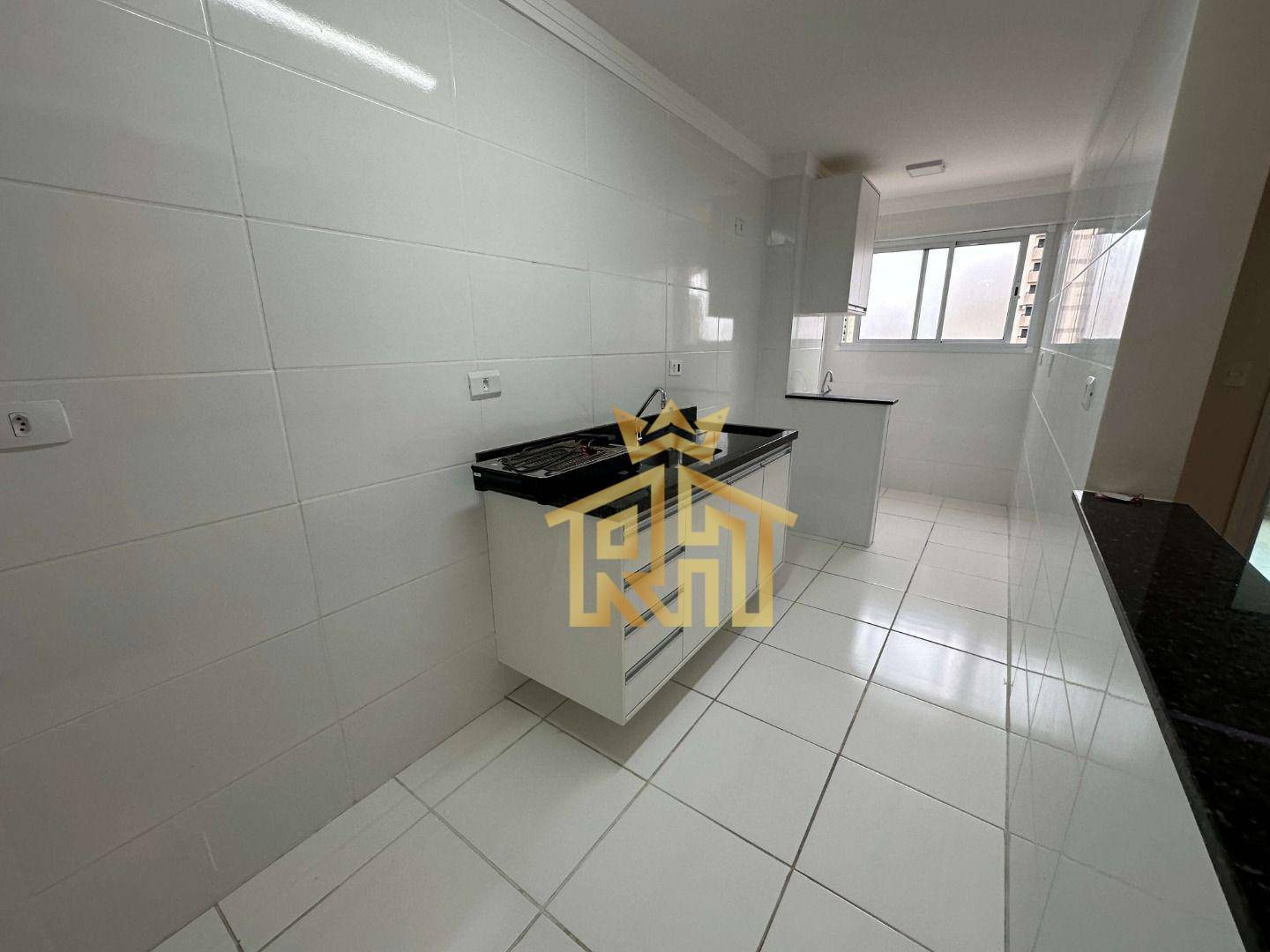 Apartamento à venda com 2 quartos, 68m² - Foto 7