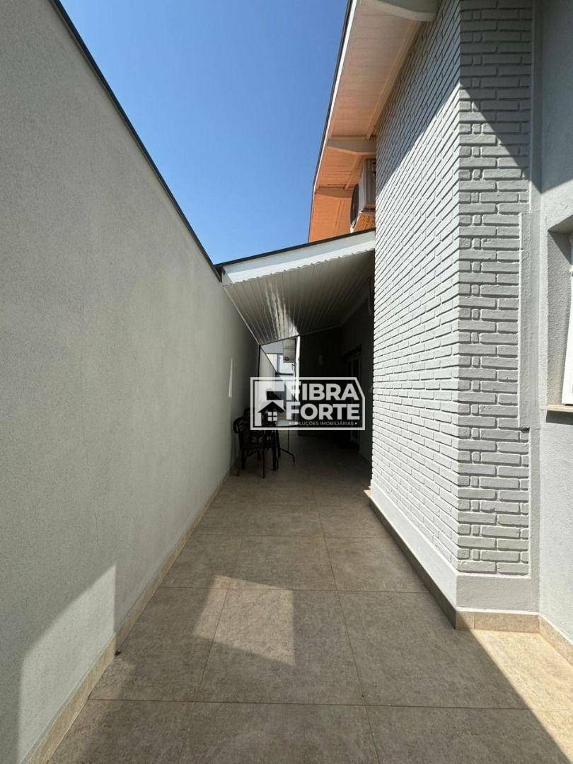 Casa de Condomínio à venda com 3 quartos, 215m² - Foto 24