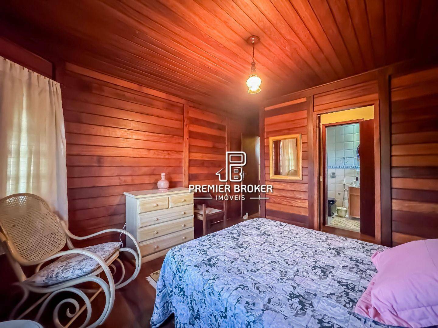 Casa de Condomínio à venda com 4 quartos, 230m² - Foto 21