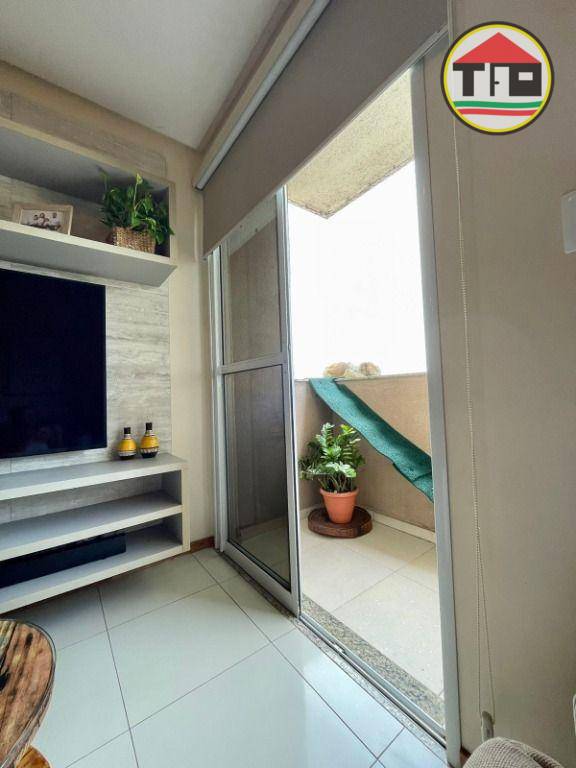 Apartamento à venda com 3 quartos, 100m² - Foto 2