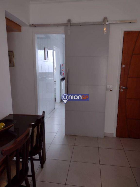 Apartamento à venda com 2 quartos, 68m² - Foto 8