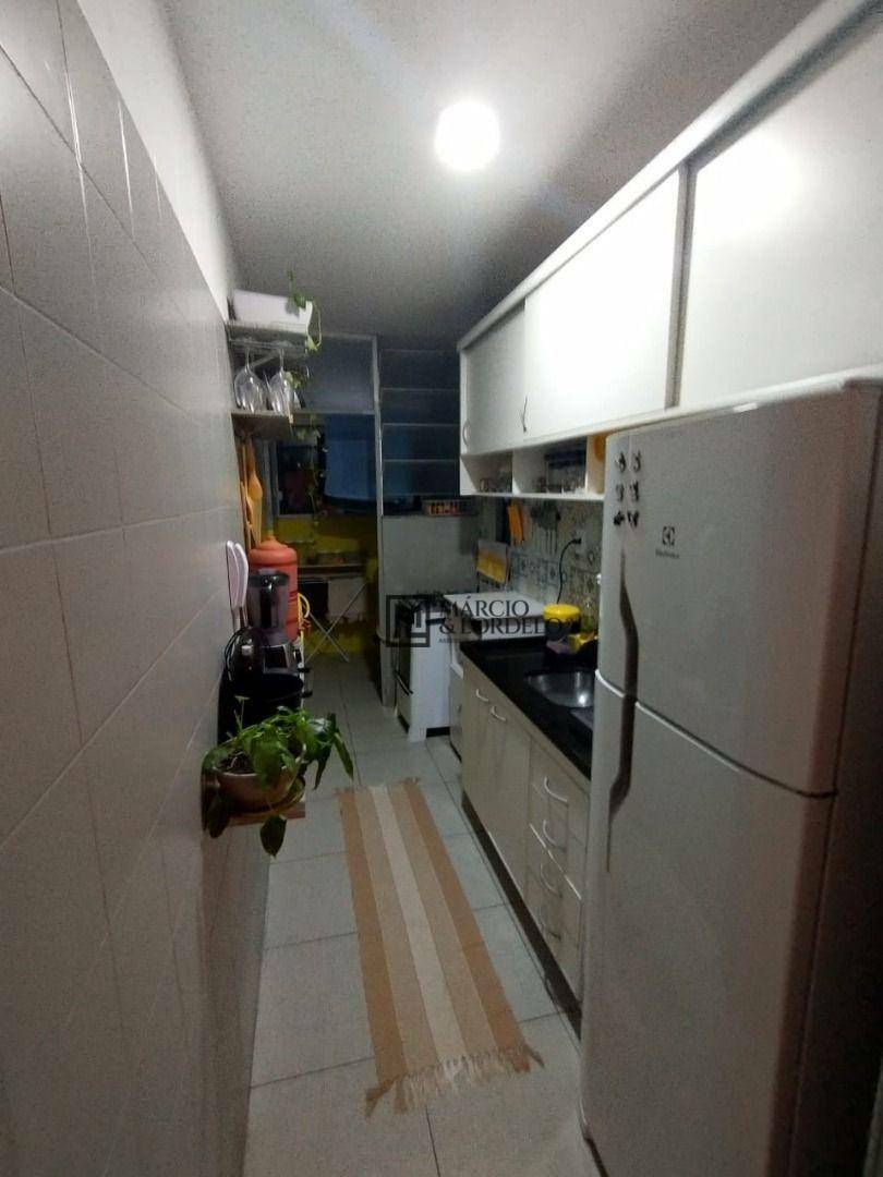 Apartamento à venda com 2 quartos, 60m² - Foto 3