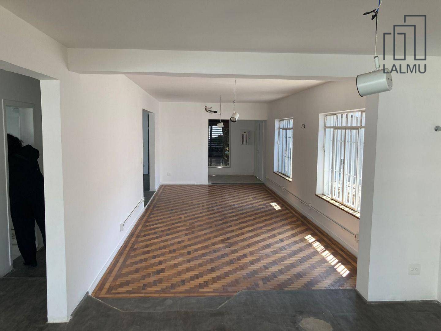 Casa para alugar com 3 quartos, 160m² - Foto 4