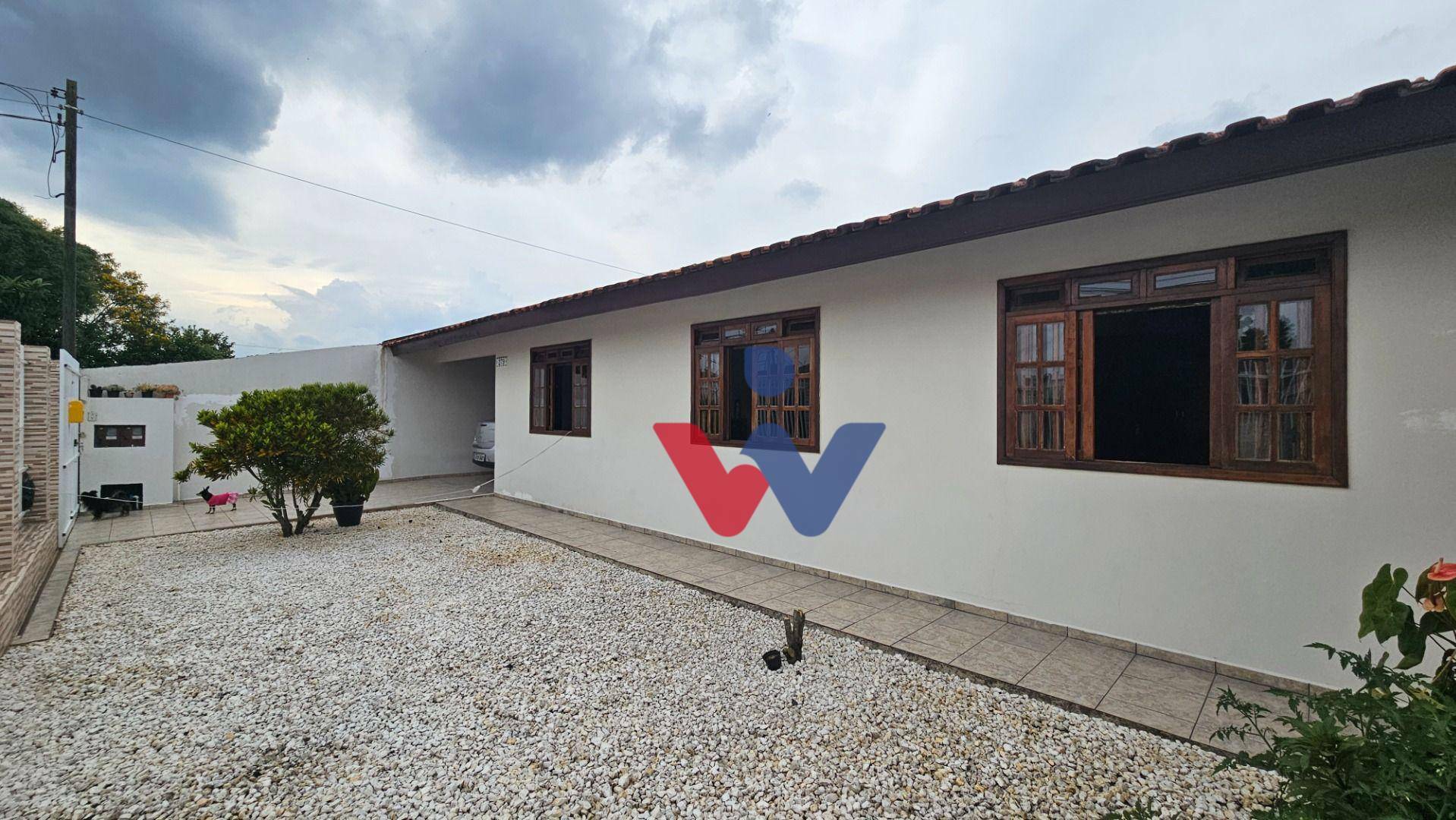 Casa à venda com 3 quartos, 100m² - Foto 5