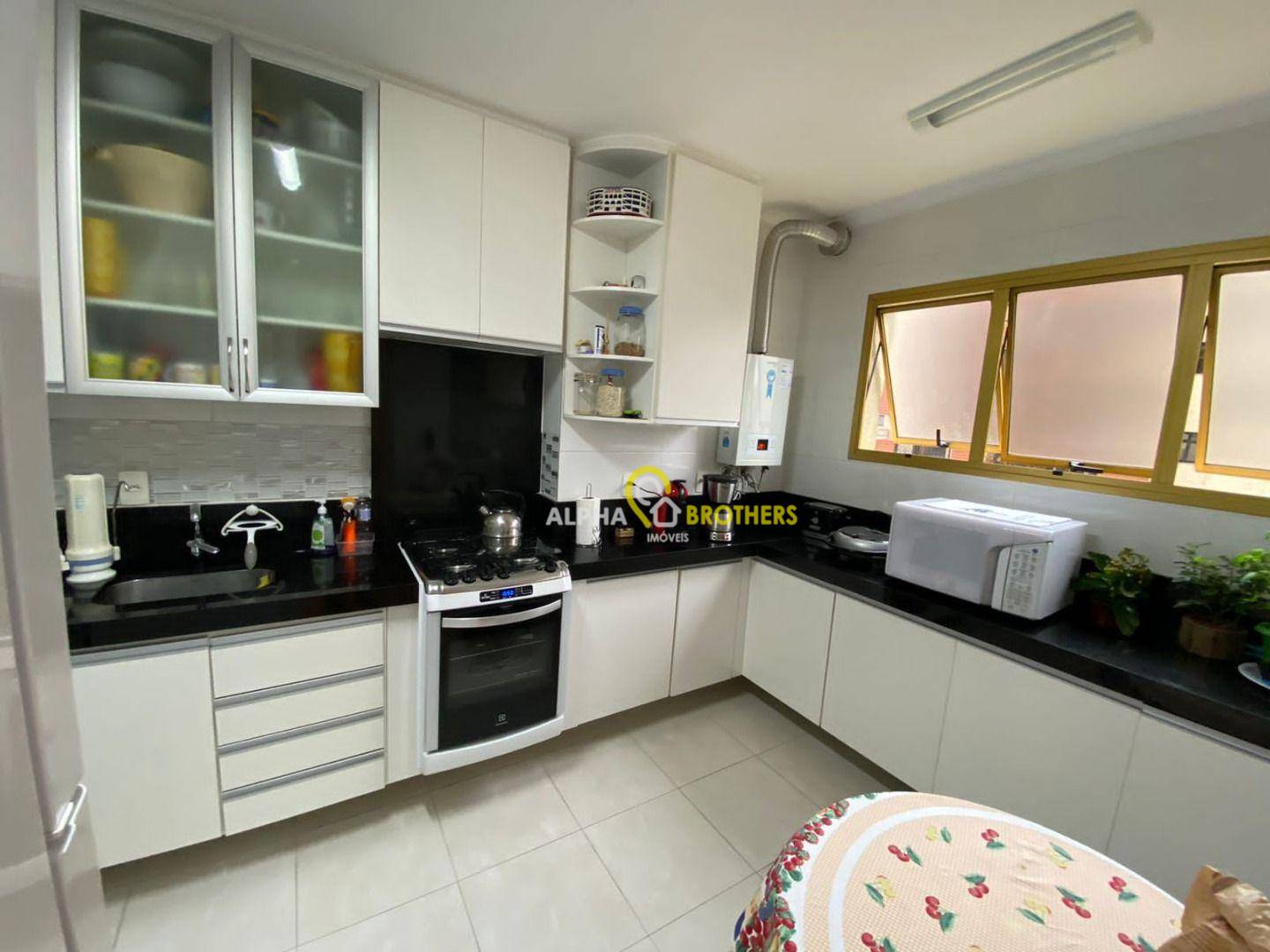 Apartamento à venda com 3 quartos, 107m² - Foto 8