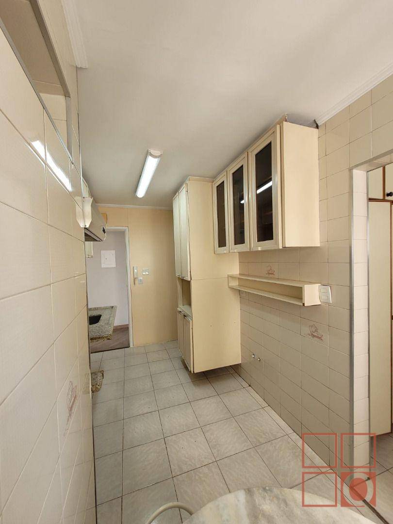 Apartamento à venda com 3 quartos, 87m² - Foto 11