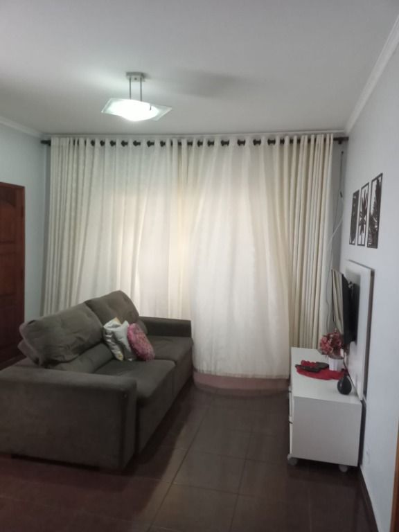 Casa à venda com 3 quartos, 200m² - Foto 7