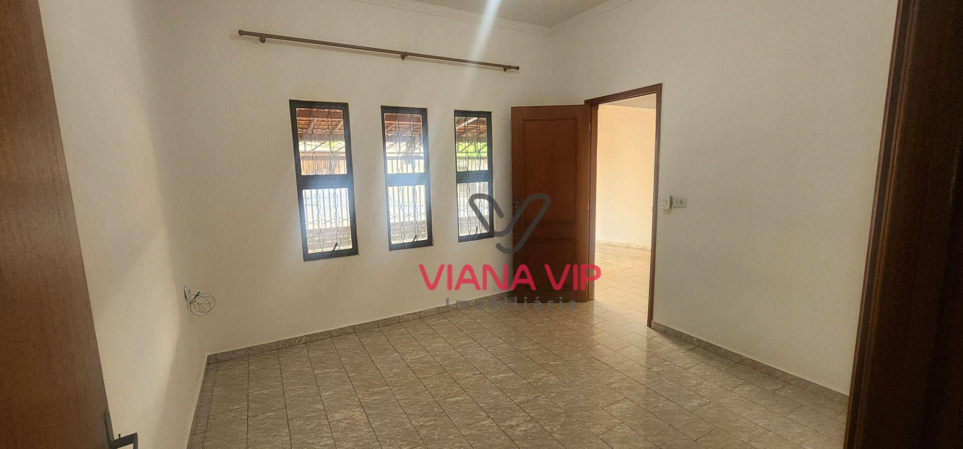 Casa à venda com 2 quartos, 251m² - Foto 4