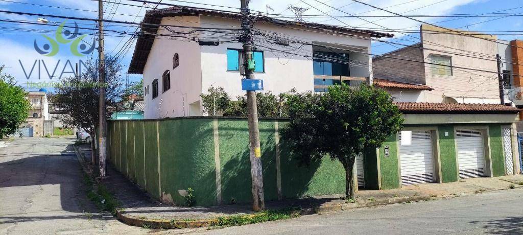 Sobrado à venda com 3 quartos, 403m² - Foto 1