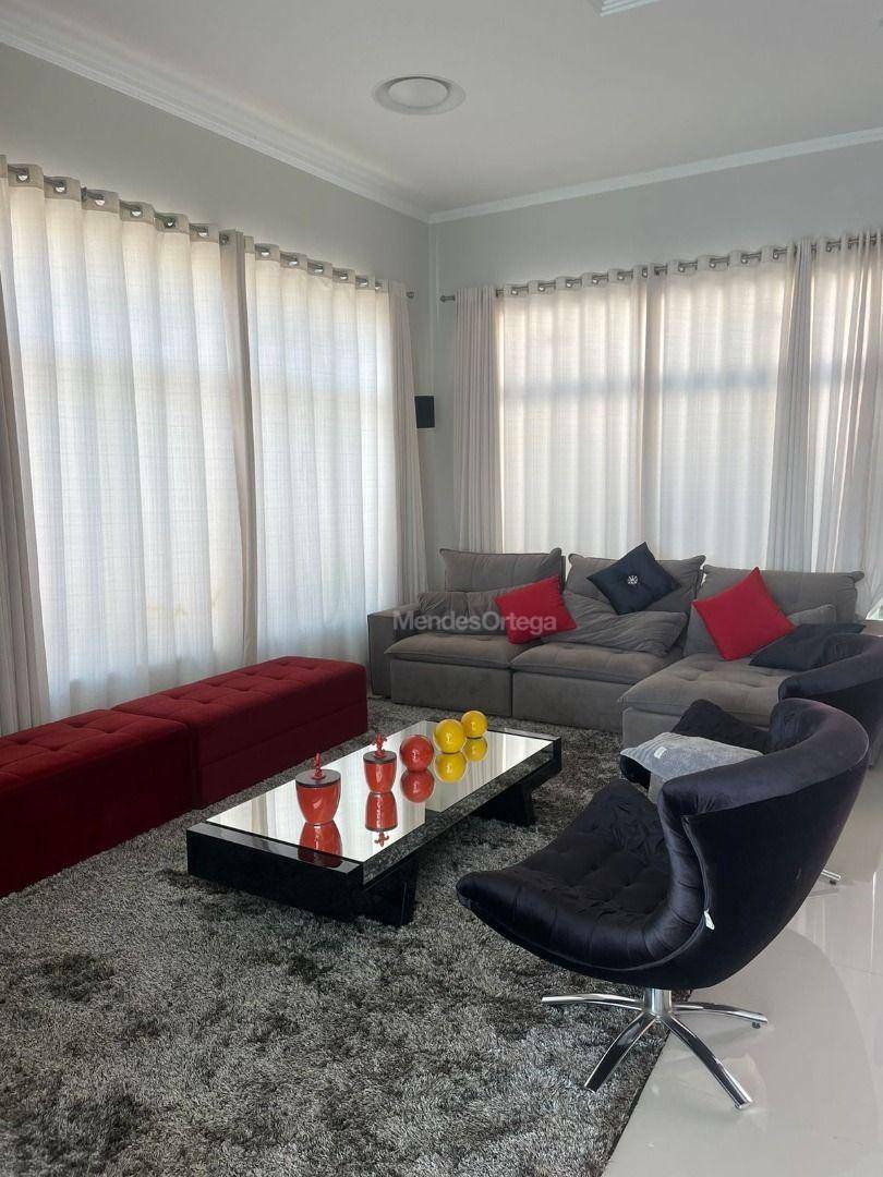 Casa à venda e aluguel com 3 quartos, 1600m² - Foto 3