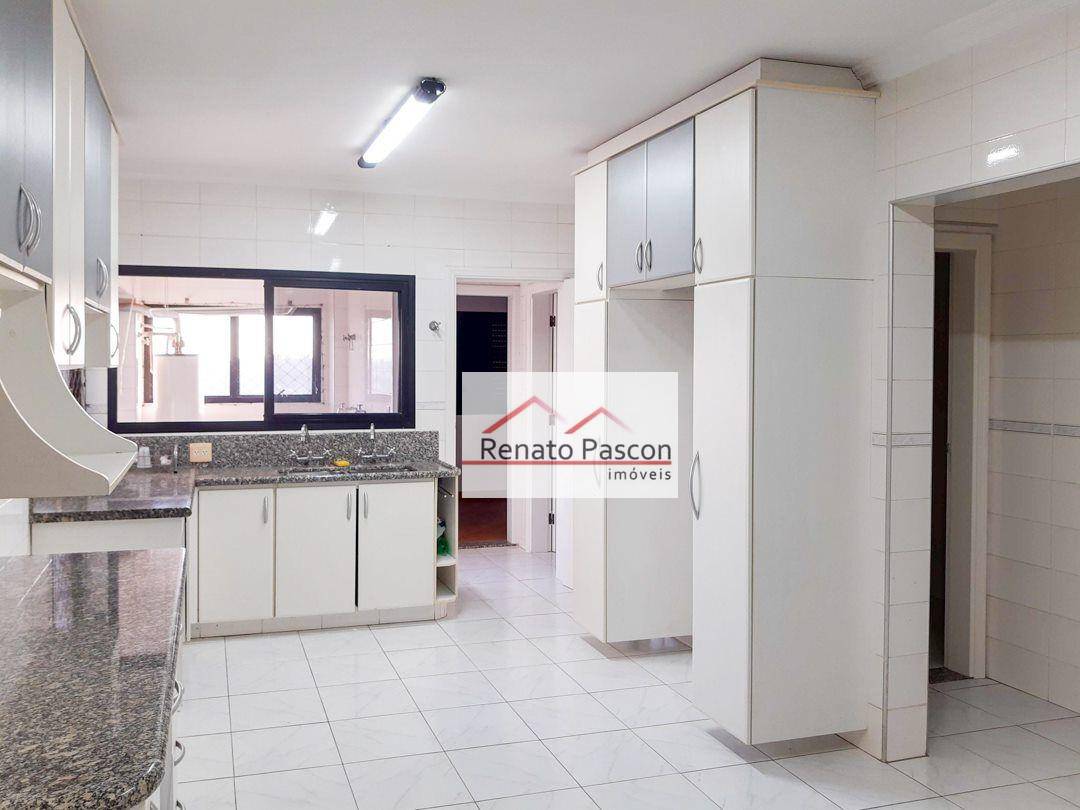 Apartamento à venda com 3 quartos, 209m² - Foto 12