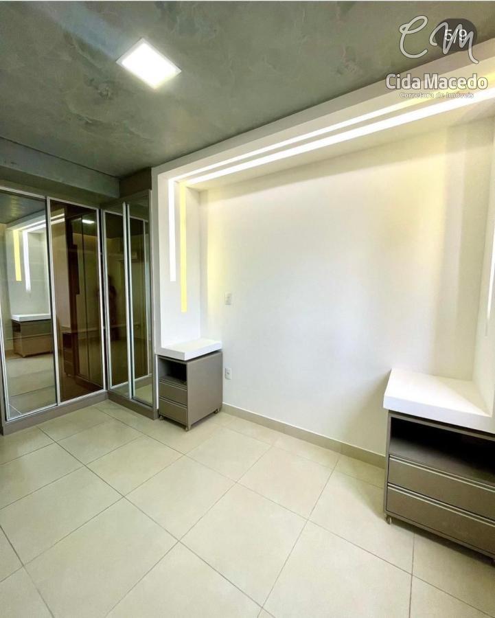 Apartamento à venda com 2 quartos, 64m² - Foto 2