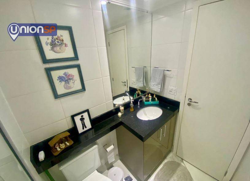 Apartamento à venda com 2 quartos, 70m² - Foto 9