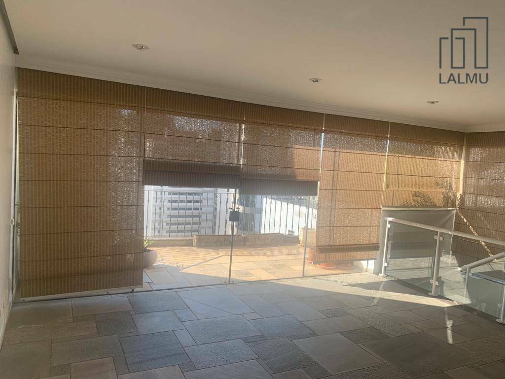 Apartamento para alugar com 3 quartos, 256m² - Foto 37