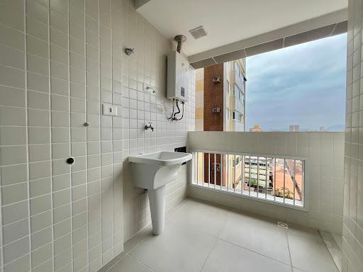 Apartamento para alugar com 2 quartos, 69m² - Foto 12