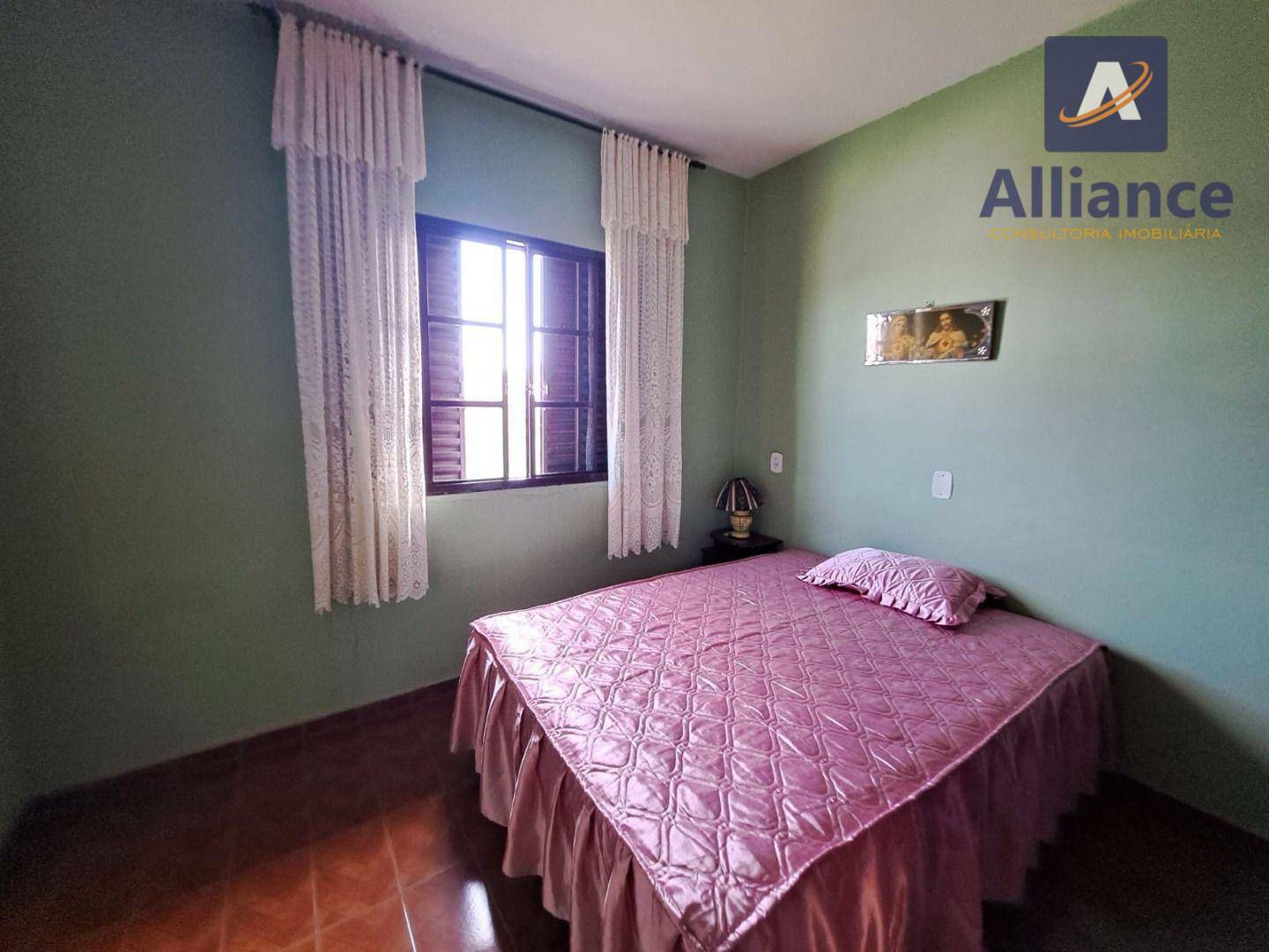 Casa à venda com 3 quartos, 274m² - Foto 10