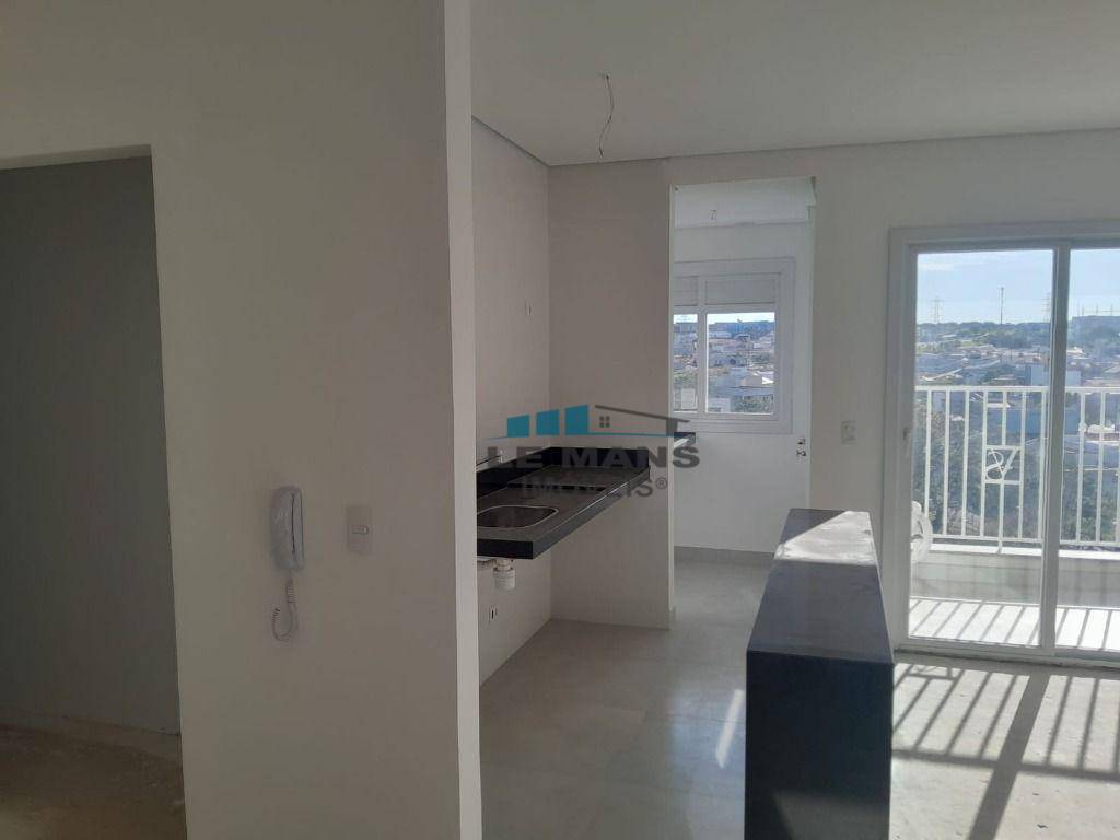 Apartamento à venda com 3 quartos, 70m² - Foto 4