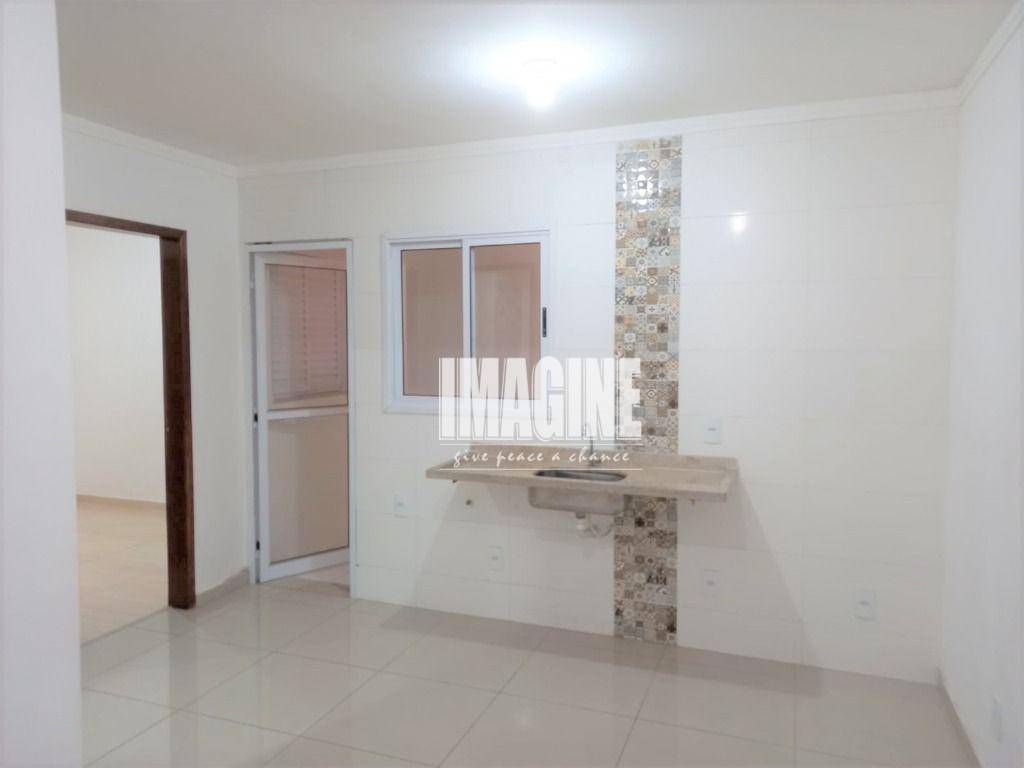 Apartamento para alugar com 2 quartos, 40m² - Foto 3