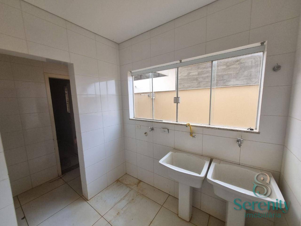 Casa de Condomínio para alugar com 3 quartos, 342m² - Foto 23