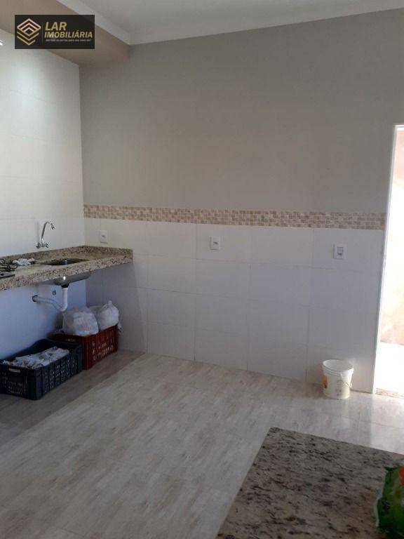 Casa à venda com 3 quartos, 90m² - Foto 4