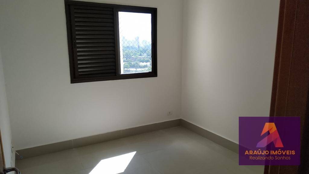 Apartamento à venda com 3 quartos, 118m² - Foto 7