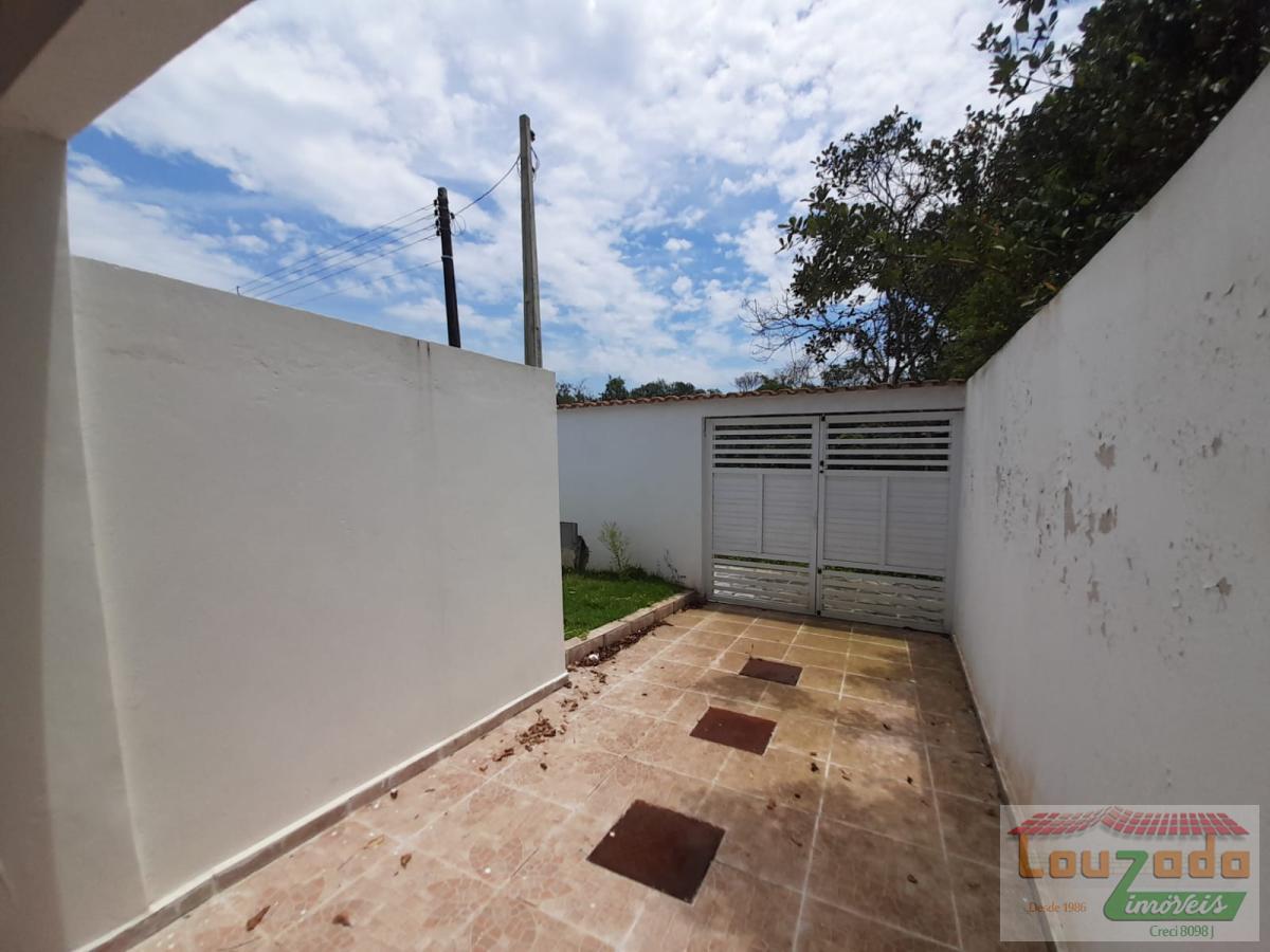 Casa à venda com 2 quartos, 125m² - Foto 13